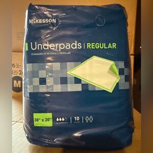 5 Packs of McKesson Underpads Regular